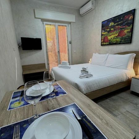 La Palmetta - Vicino Metro A Apartment Rome Bagian luar foto