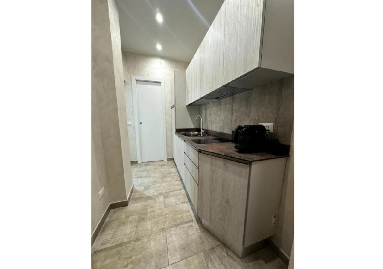 La Palmetta - Vicino Metro A Apartment Rome Bagian luar foto
